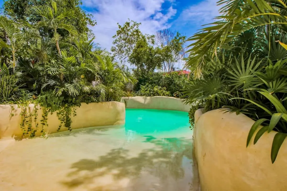Central Location And 3 Pools Tulum 0*,